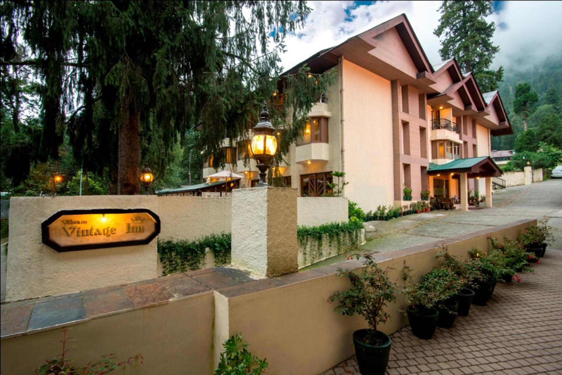 Vikram Vintage Inn Nainital Eksteriør billede