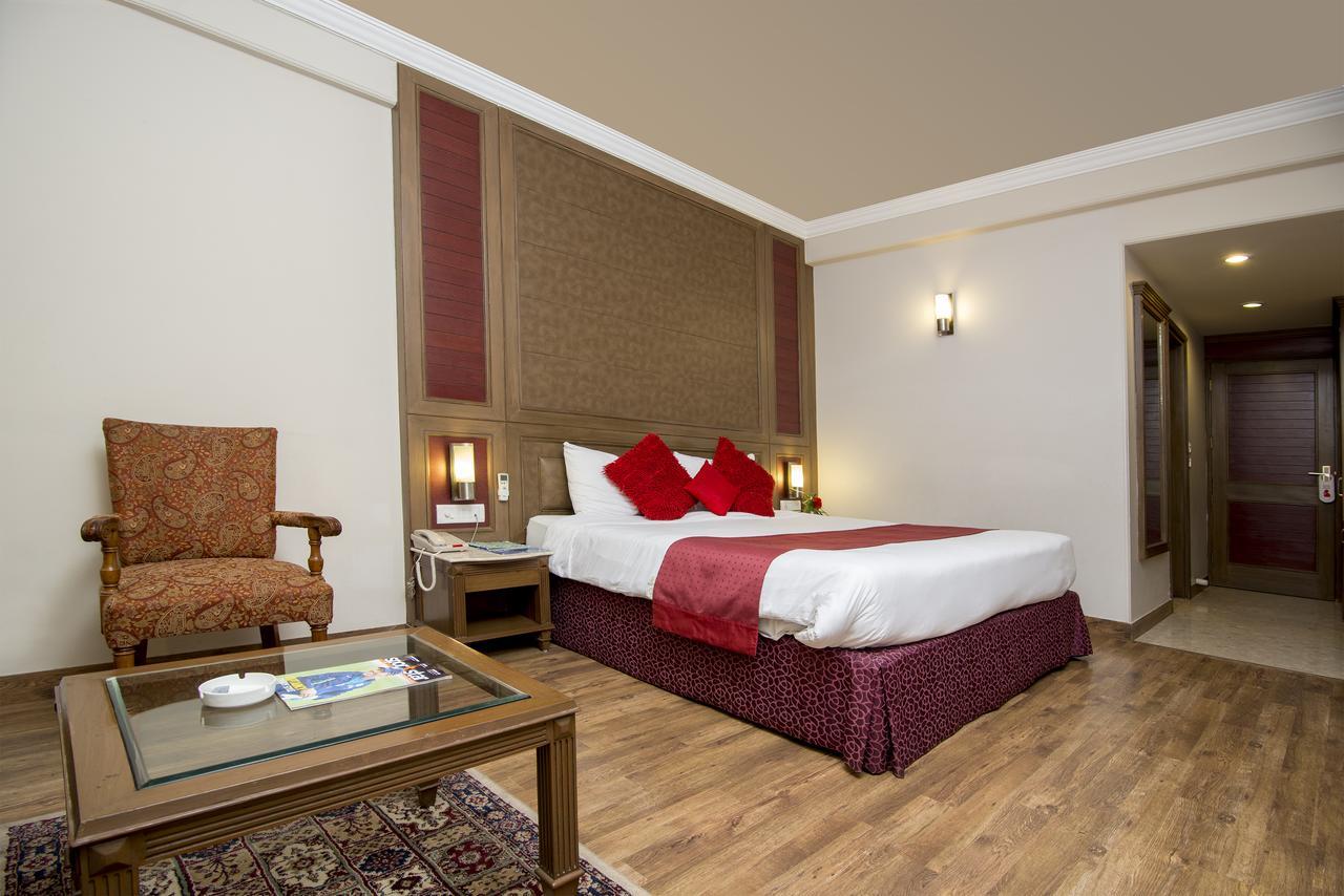 Vikram Vintage Inn Nainital Eksteriør billede
